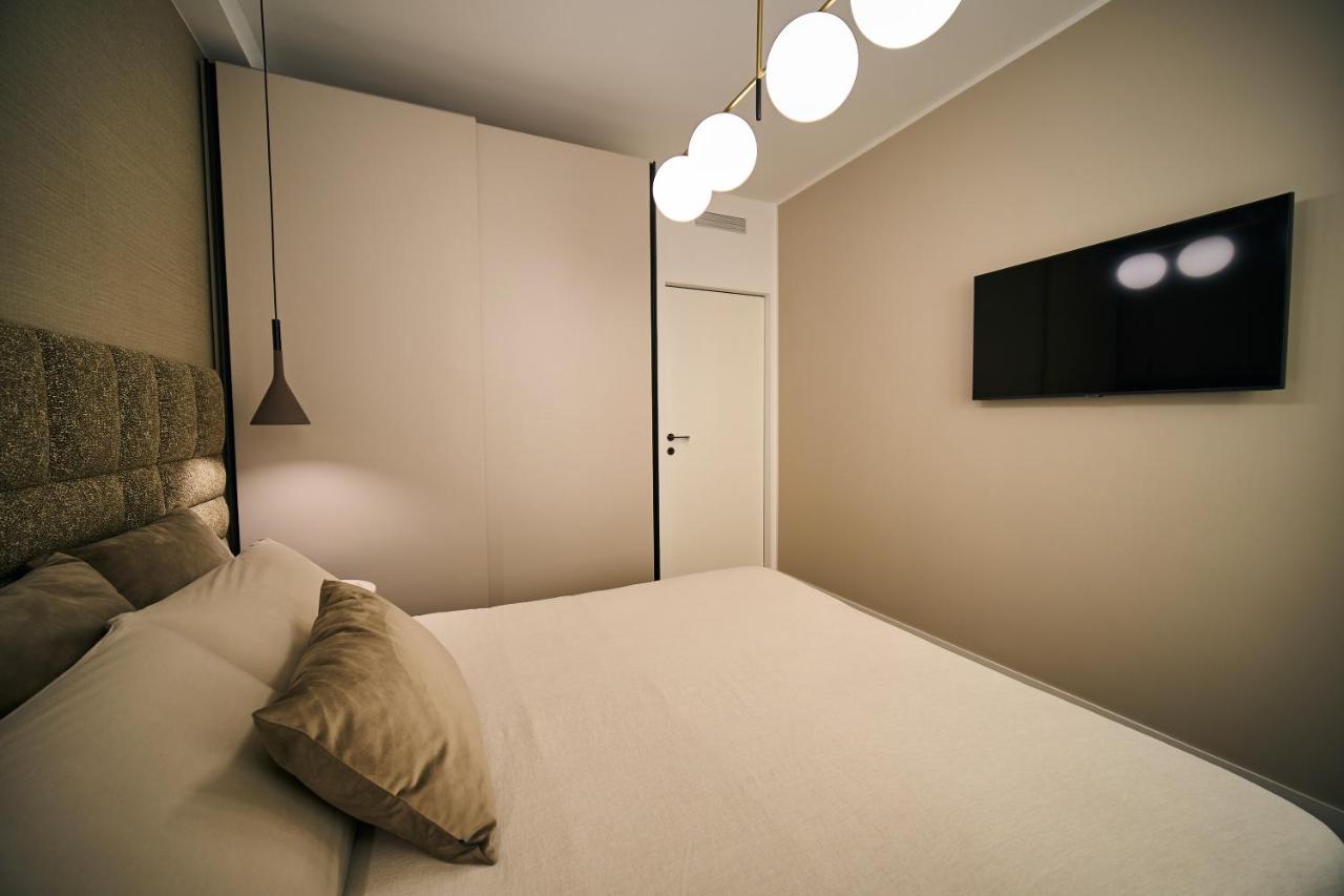 Luxury & Central Apartment Μιλάνο Εξωτερικό φωτογραφία