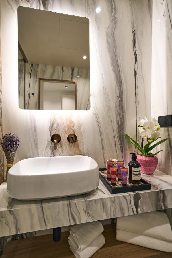 Luxury & Central Apartment Μιλάνο Εξωτερικό φωτογραφία