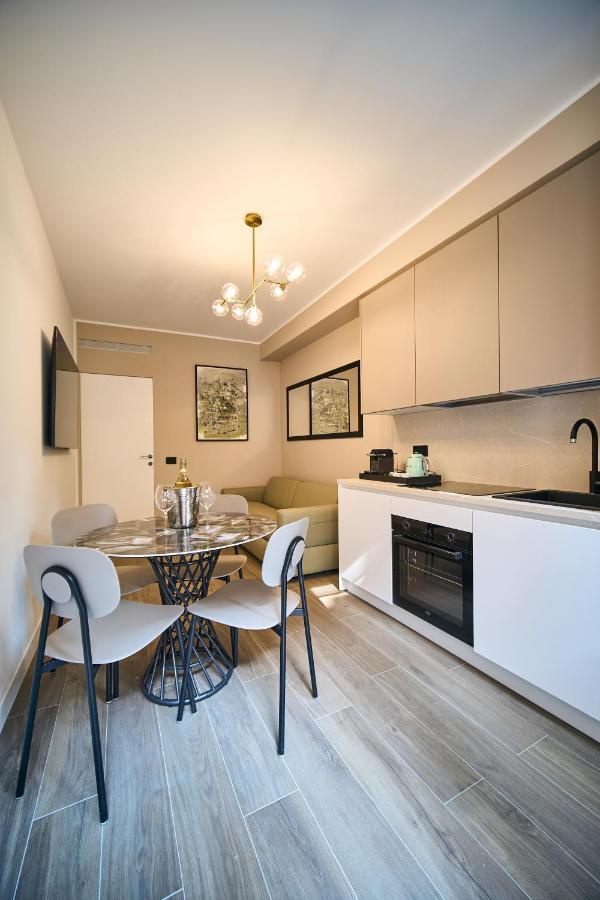 Luxury & Central Apartment Μιλάνο Εξωτερικό φωτογραφία