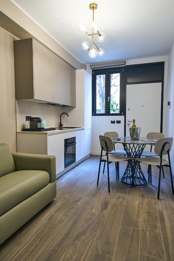 Luxury & Central Apartment Μιλάνο Εξωτερικό φωτογραφία